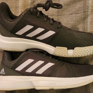 Adidas Women's Dark Grey Size 9 Court Jam Tennis Sneakers - NWOT